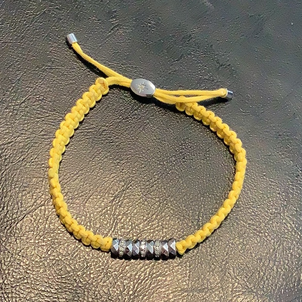 🌹Fossil yellow threaded bracelet
